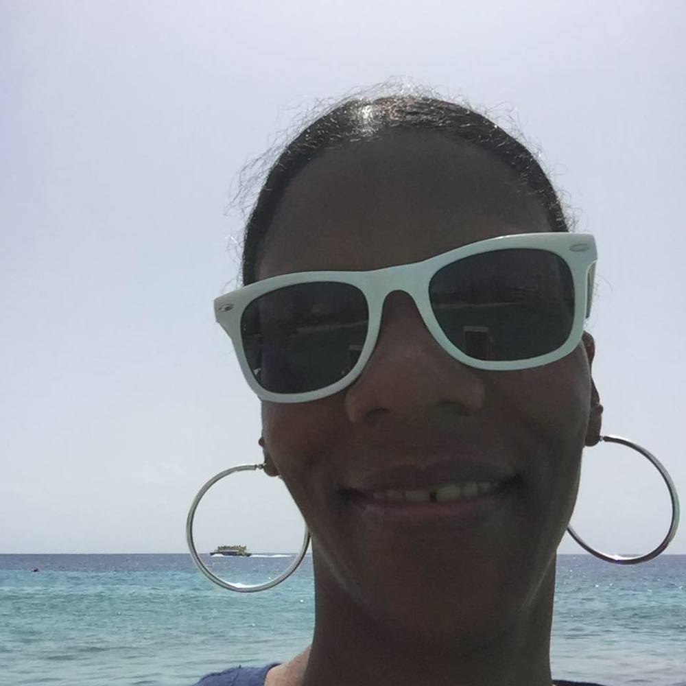 Meet your Posher, Sherry